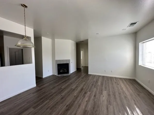 3134 Park Meadows Drive Bakersfield, CA 93308