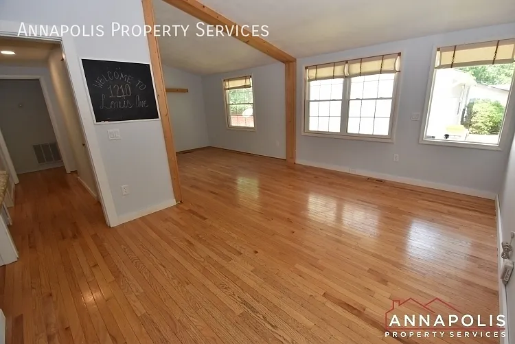 1210 Louis Rd — Photo 10