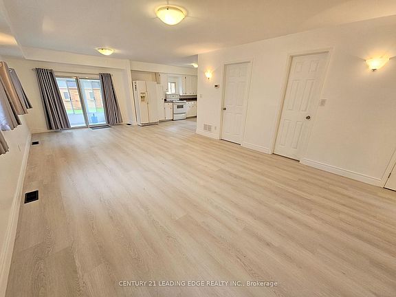 5th image of 261 Parkway Ave