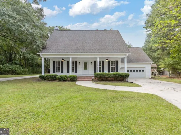 229 Covington St, Loganville, GA 30052