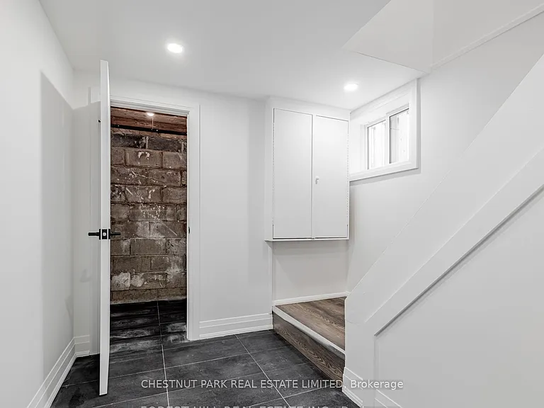 562 Deloraine Ave — Photo 19