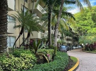 1800 Sans Souci Blvd APT 338, North Miami, FL 33181