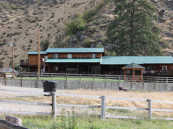 4th image of 1380 Skalkaho Hwy