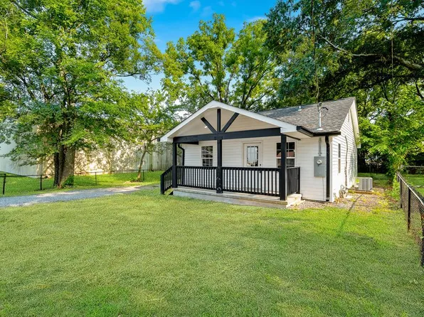 1300 Ludie St, Dalton, GA 30721