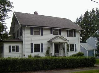 52 Mooreland Rd, Melrose, MA 02176