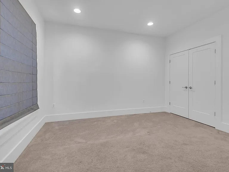 11366 Emerald Park Rd — Photo 36