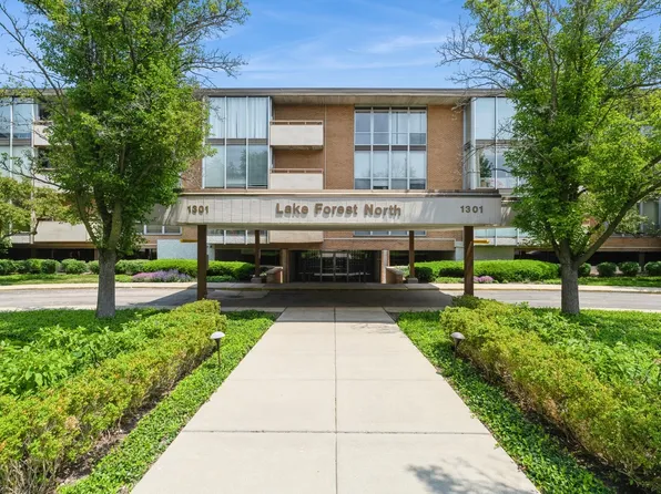 1301 N Western Ave Unit 236, Lake Forest, IL 60045