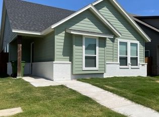 652 The Cottages Dr, Godley, TX 76044