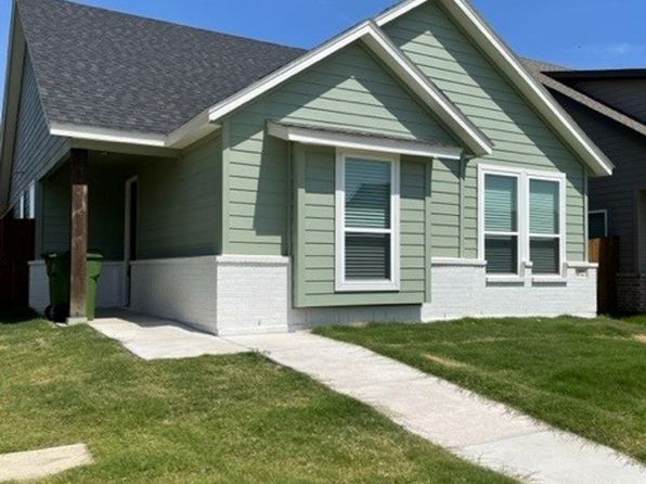652 The Cottages Dr