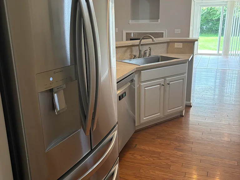 121 Mulberry Cir — Photo 10