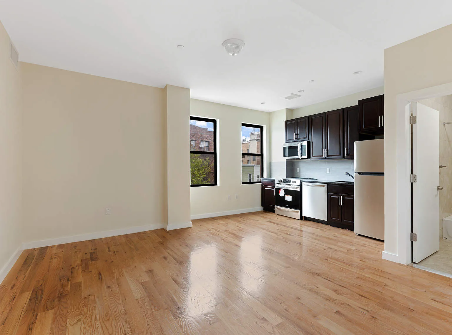 1107 Rogers Avenue — Photo 1