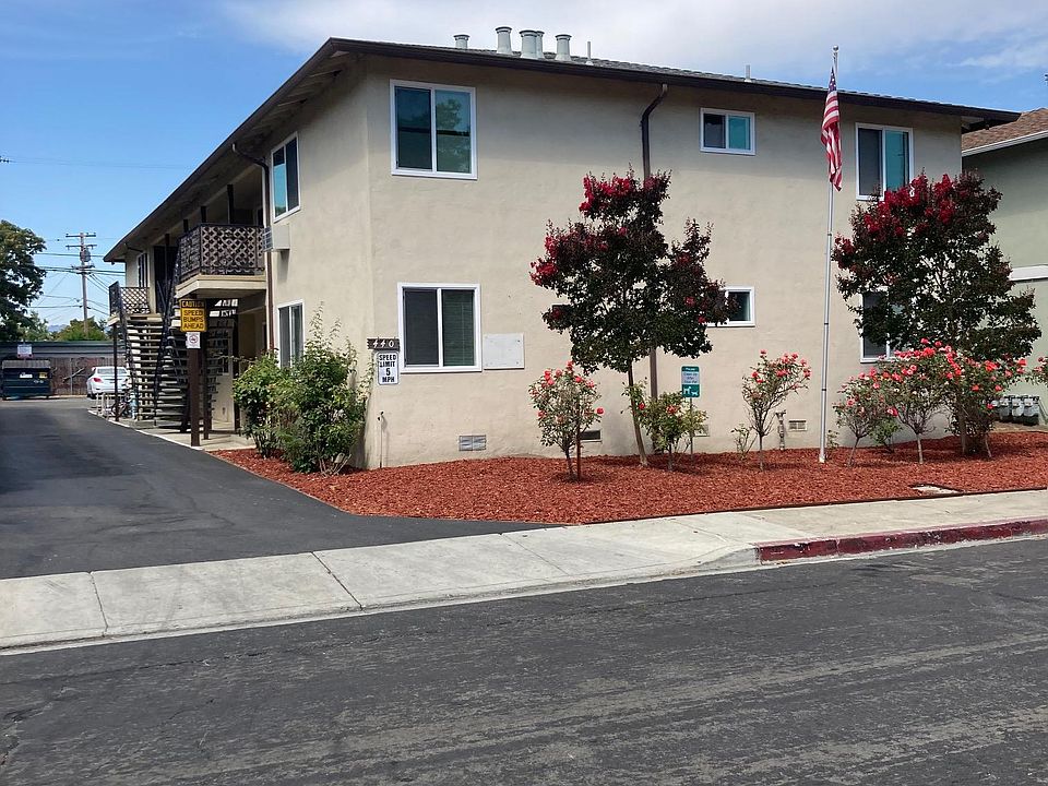 1st image of 440 California St #1