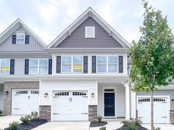 57 Fair Village Ln, Simpsonville, SC 29680