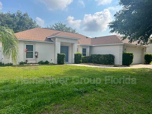 2nd image of 10300 Vista Pines Loop