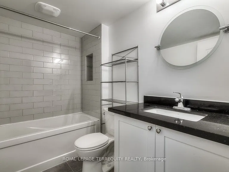 665 Crawford St #BASEMENT — Photo 21