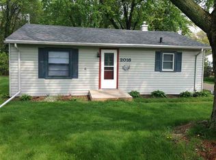 2018 46th St, Moline, IL 61265