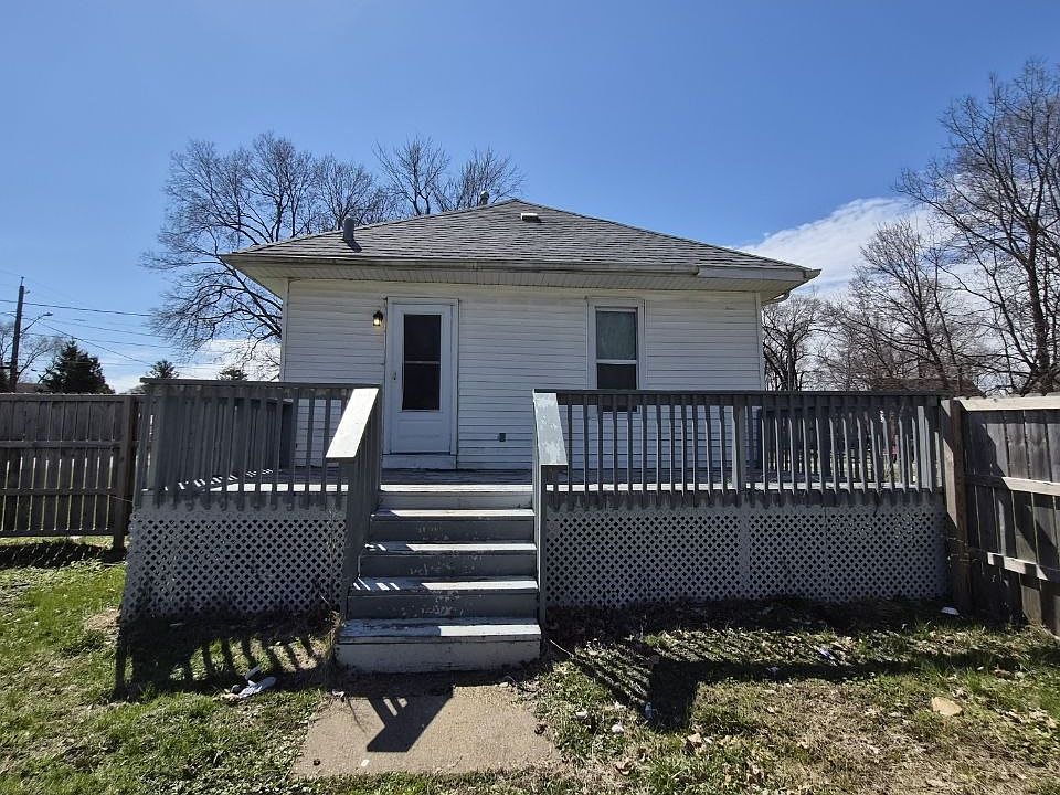 1st image of 437 Ricker St