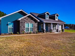 1523 Plantation Cir, Blackshear, GA 31516