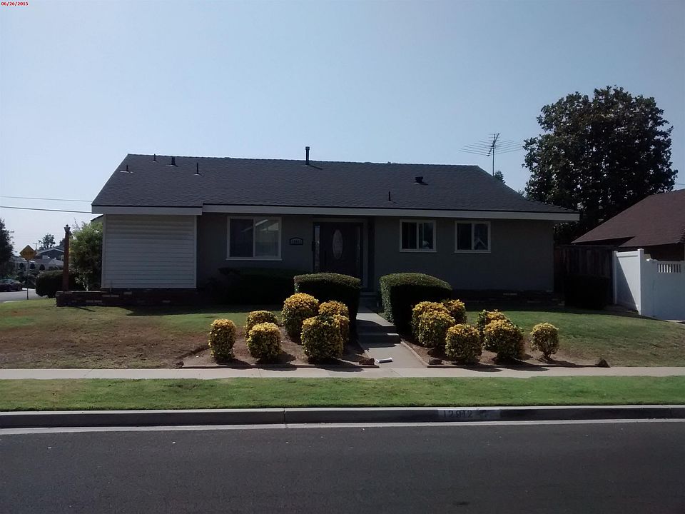 1st image of 12912 Woodlawn Ave