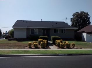 12912 Woodlawn Ave, Tustin, CA 92780