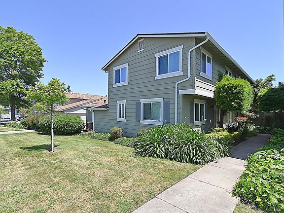 2nd image of 7 Parrott Street