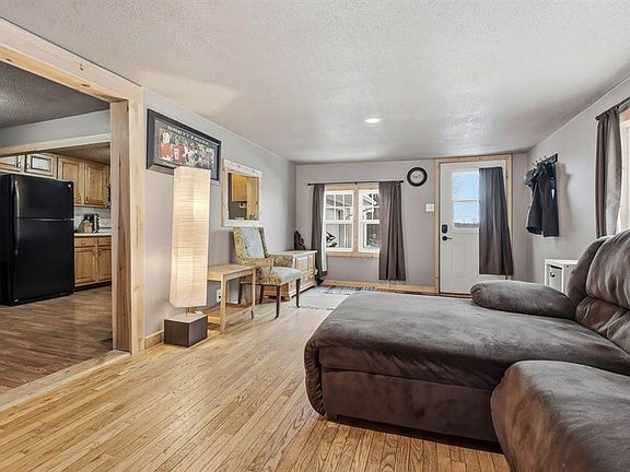 4th image of 120 Brickyard Road