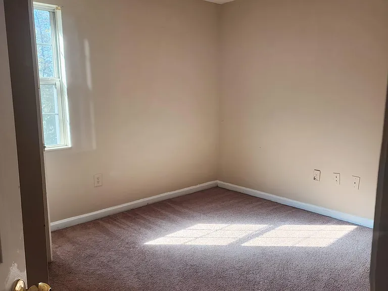 8300 Max Ct — Photo 7