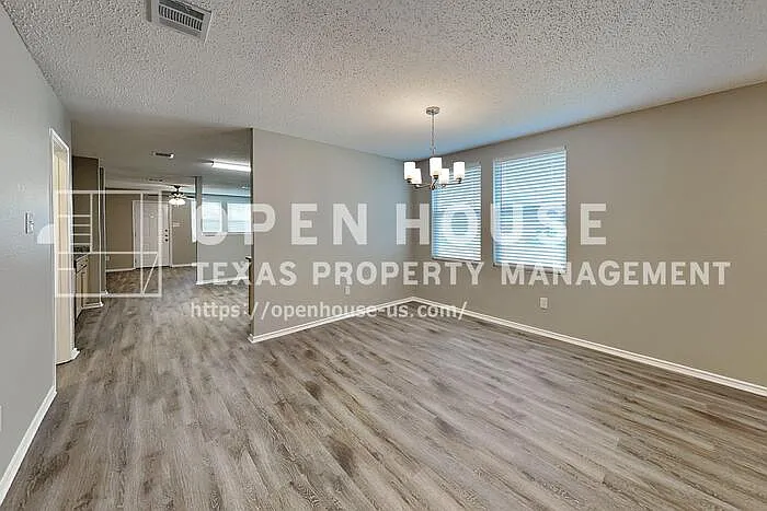900 Rose Crystal Way — Photo 4