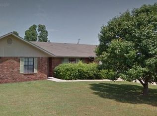 1505 Oak Ln, Miami, OK 74354