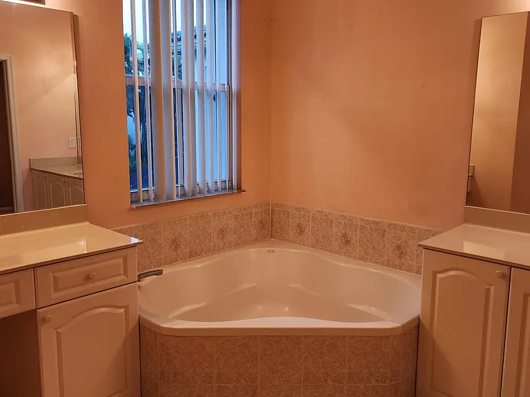 10530 Galleria St — Photo 18
