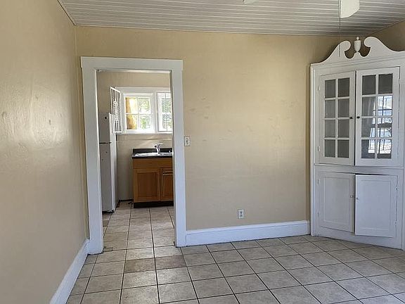 4th image of 231 N Hollywood Ave