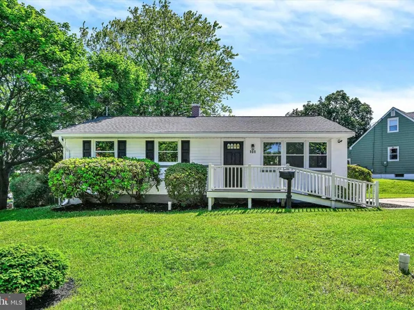 101 Chartley Dr, Reisterstown, MD 21136