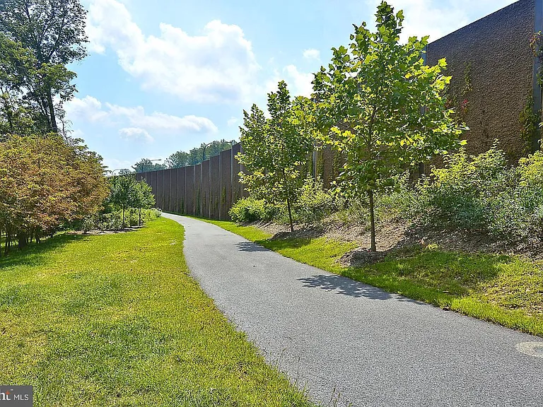 2306 Cold Meadow Way — Photo 13
