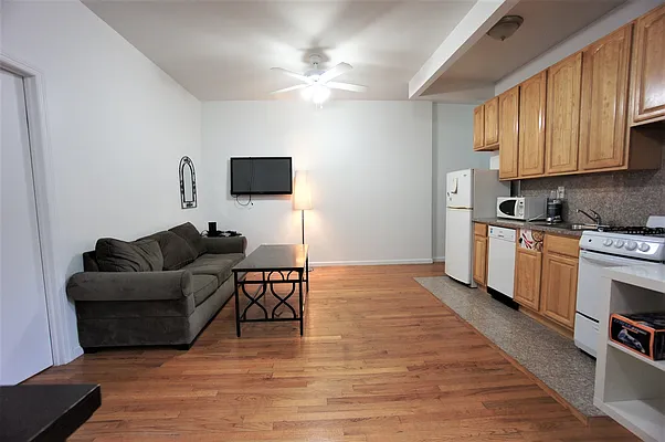 Rented by Compass | media 13