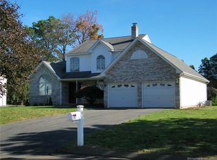 62 Kimberly Ln, Wethersfield, CT 06109
