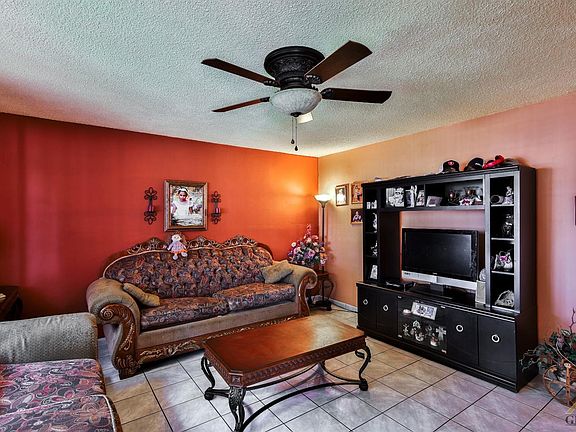 4th image of 9201 Lilly St