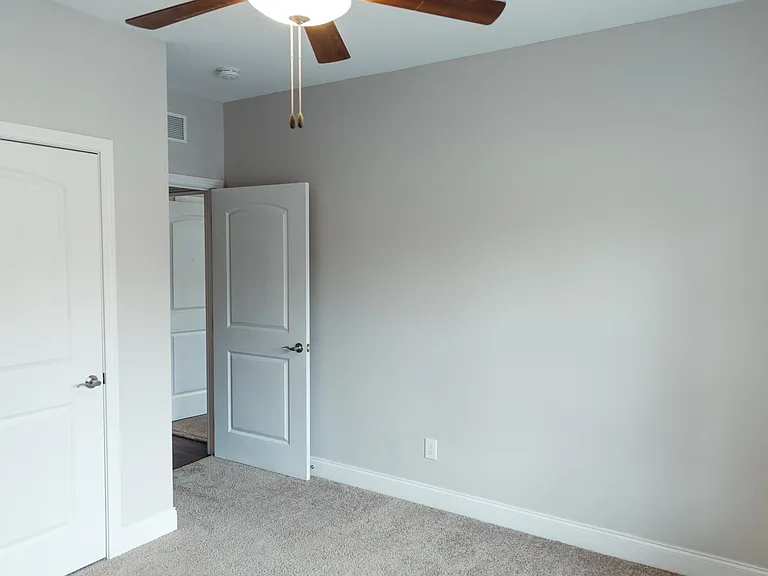 Laurel Ridge — Photo 29