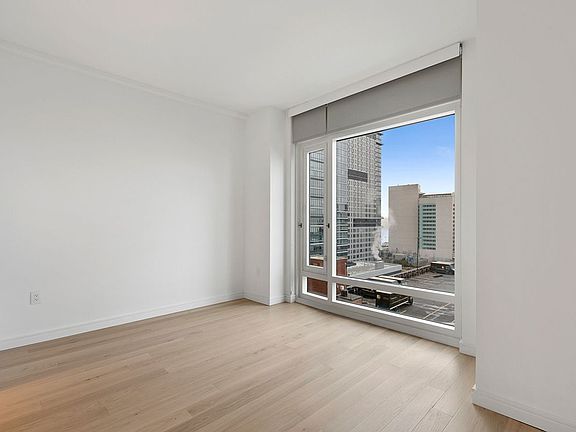 5th image of 572 11th Ave APT 12F