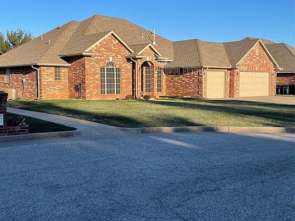 2nd image of 11508 Copper Trails Ln