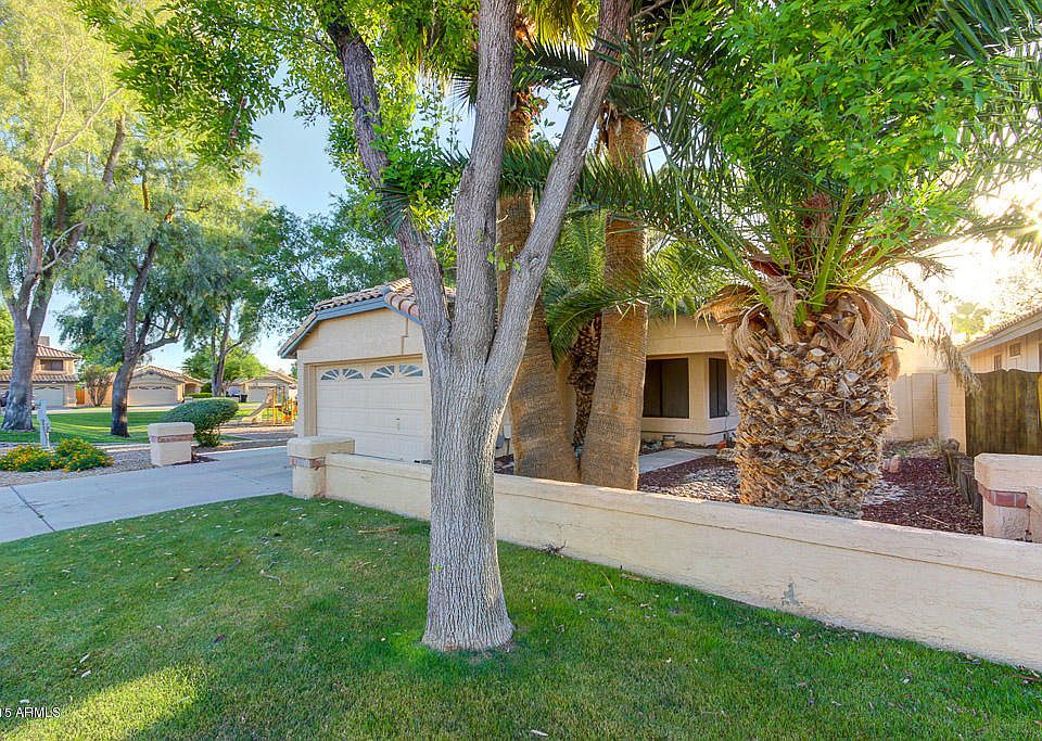 1st image of 98 S Cypress Ct