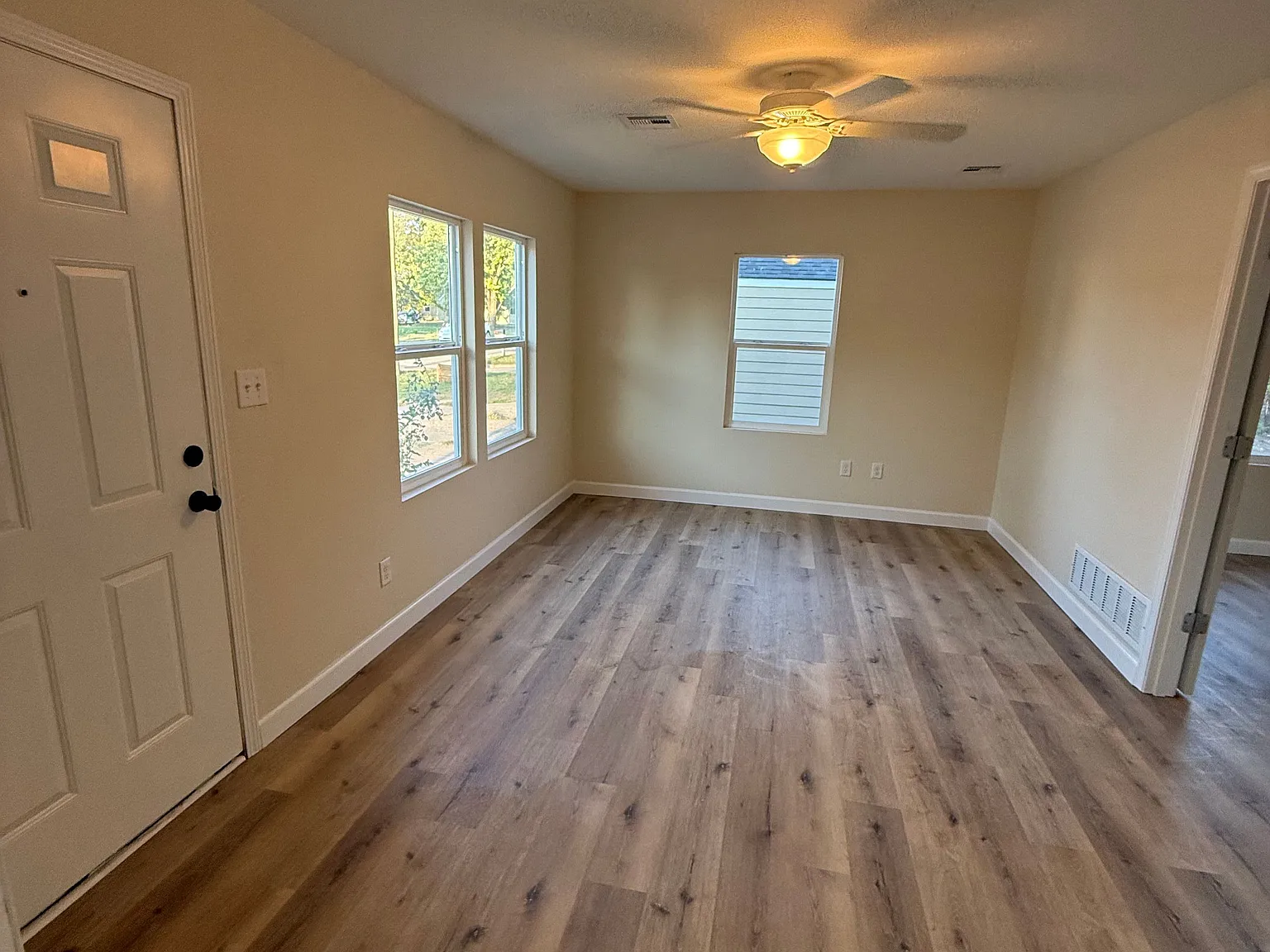 1 bed, 1.0 bath, 500 sqft, $750 — Photo 3