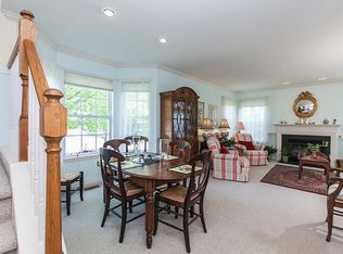 1 Village Ct, Hamilton, NJ 08690