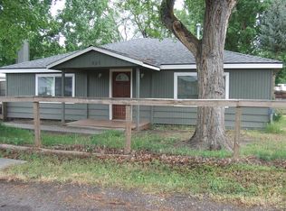 955 NW 10th St, Prineville, OR 97754
