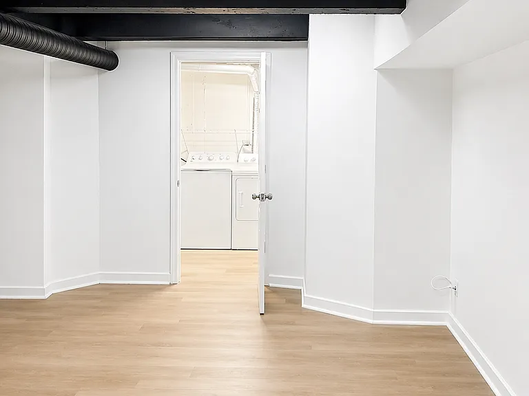 2828 N Talman Ave #D12 — Photo 14