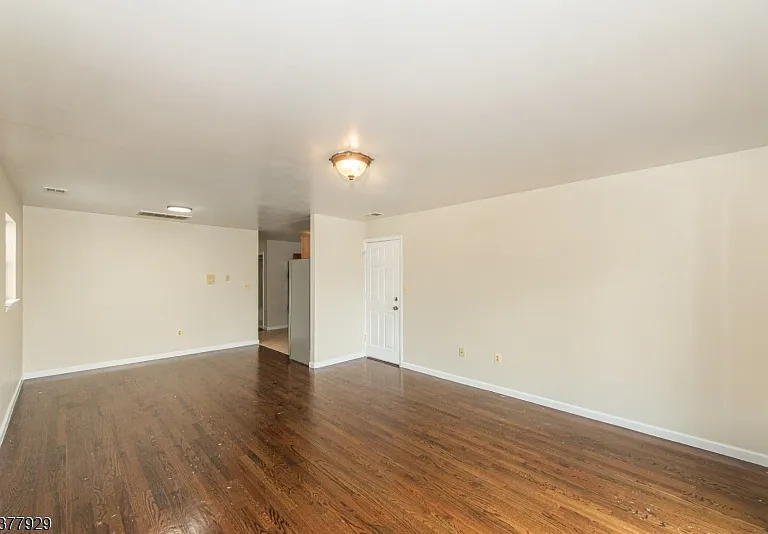 905 Olive St #2 — Photo 21