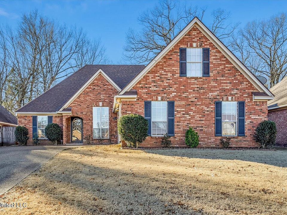 1st image of 285 Northwood Hills Dr