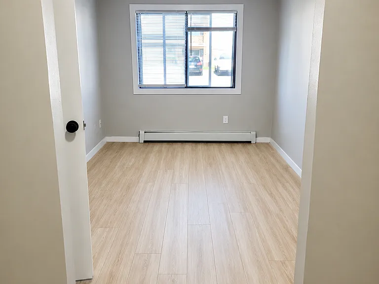 Brentwood Estates — Photo 12
