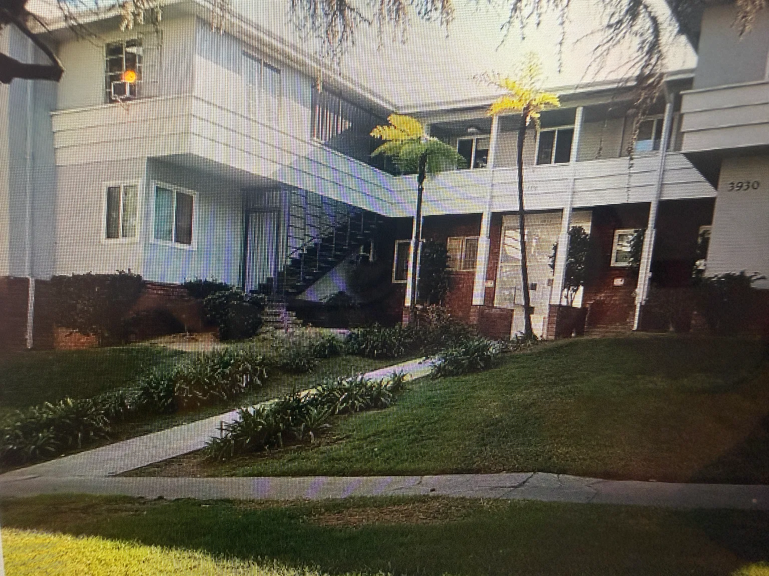 Los Feliz Arms — Photo 4