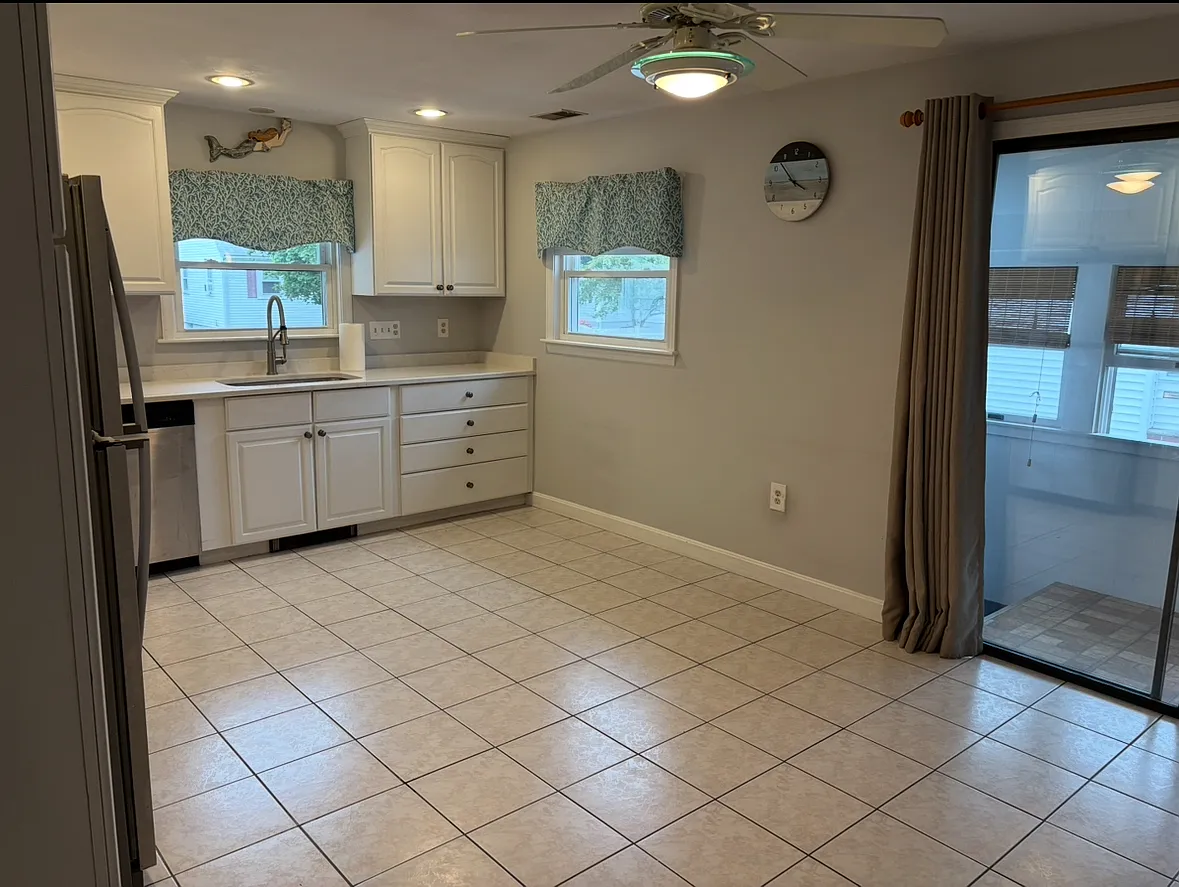 3 bed, 1150 sqft, $3,750 — Photo 4