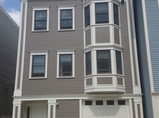 138 W 3rd St, Boston, MA 02127